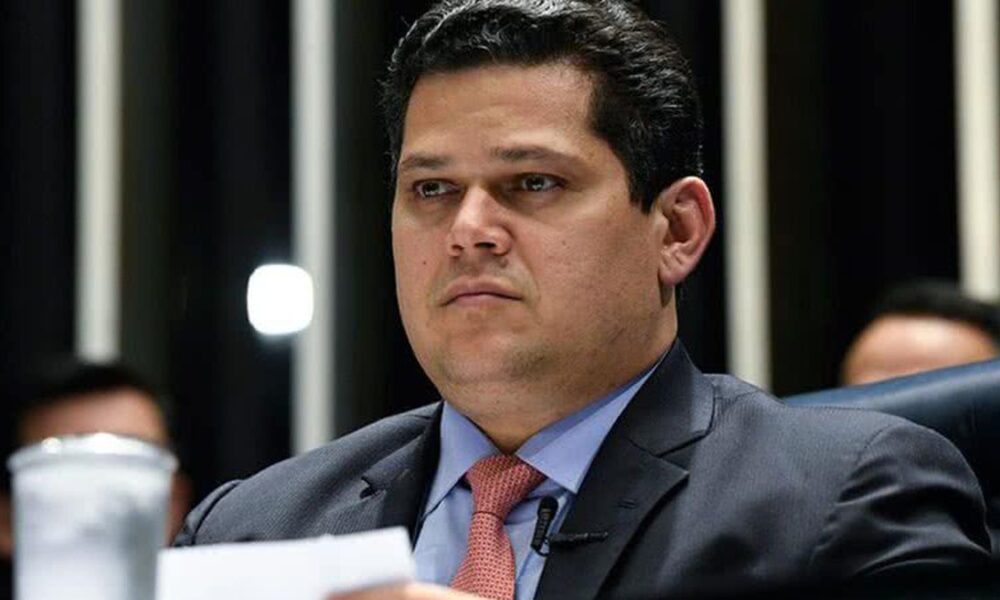 Alcolumbre comenta sobre a reunião de Lula e Trump na Malásia: "Importantíssima"