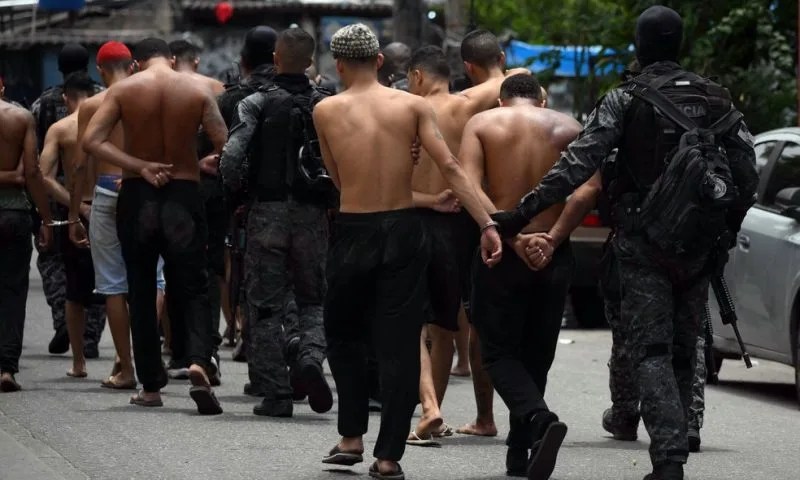 Criminosos de Pernambuco estão entre aqueles detidos em grande operação no Rio de Janeiro que resultou em 121 mortes – Petrolândia Notícias.