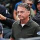 Bolsonaro participa de audiência de custódia crucial após sua detenção.