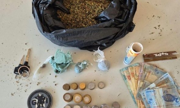 Golpe no Tráfico: PM Estoura Ponto de Drogas e Prende Suspeito em Petrolândia